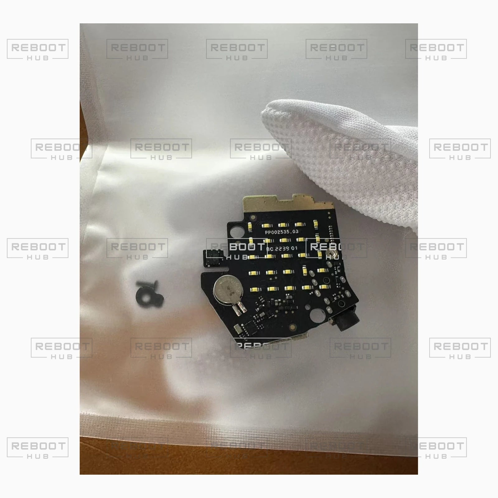 DJI Goggles 2 LED dot matrix display board and mounting points