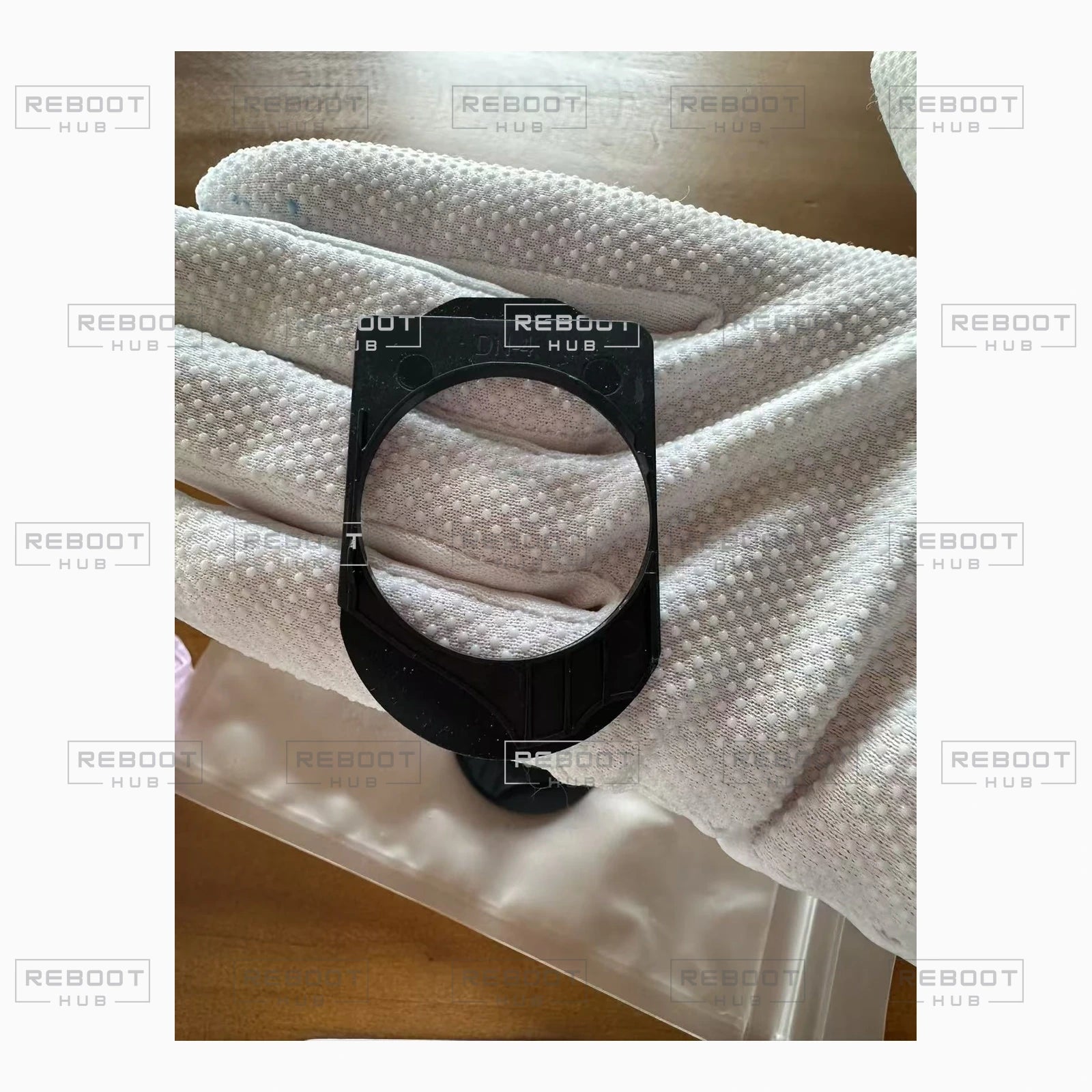 DJI Goggles 2 lens barrel housing, first side