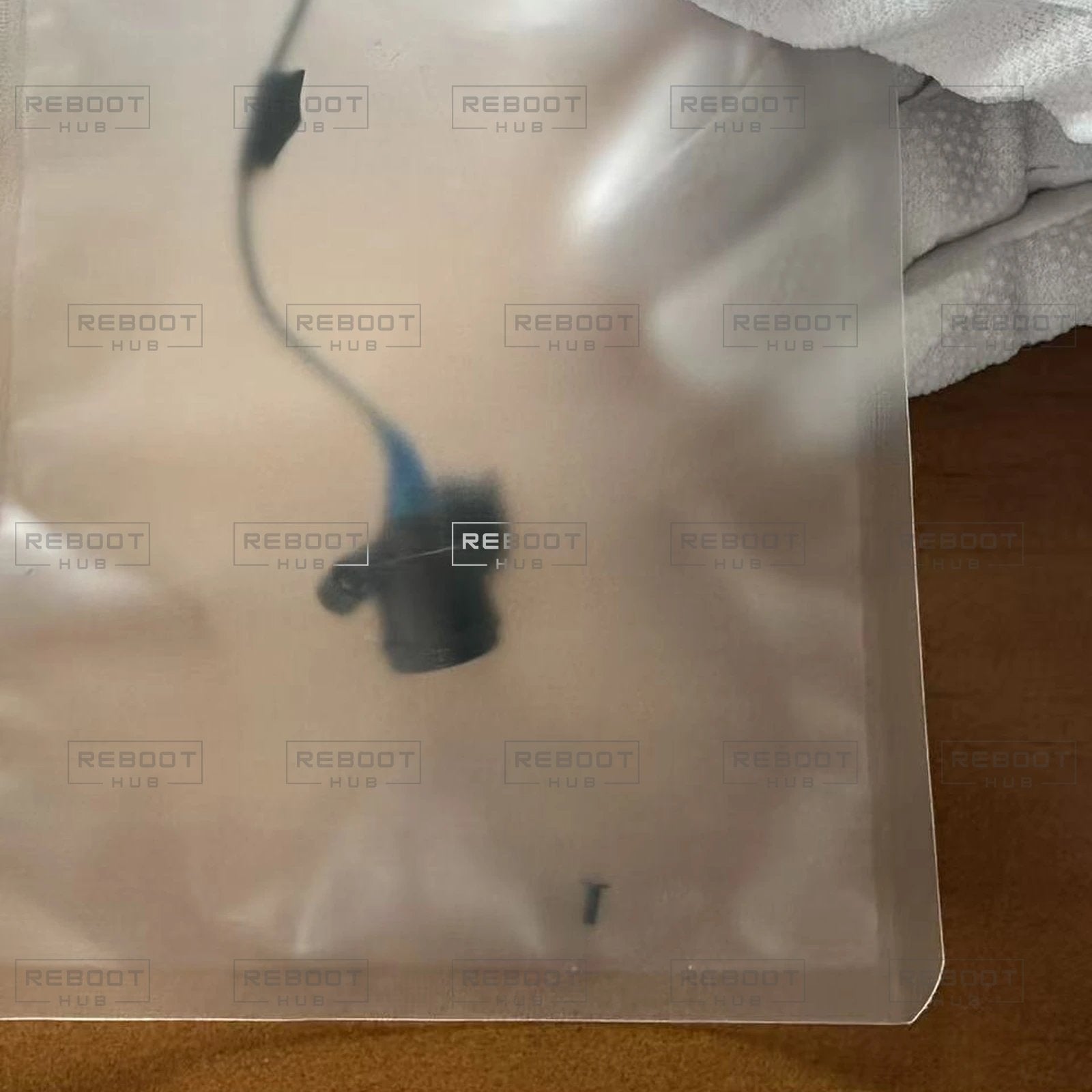 OEM-pulled DJI Goggles 2 Internal Antenna (Left), view 3