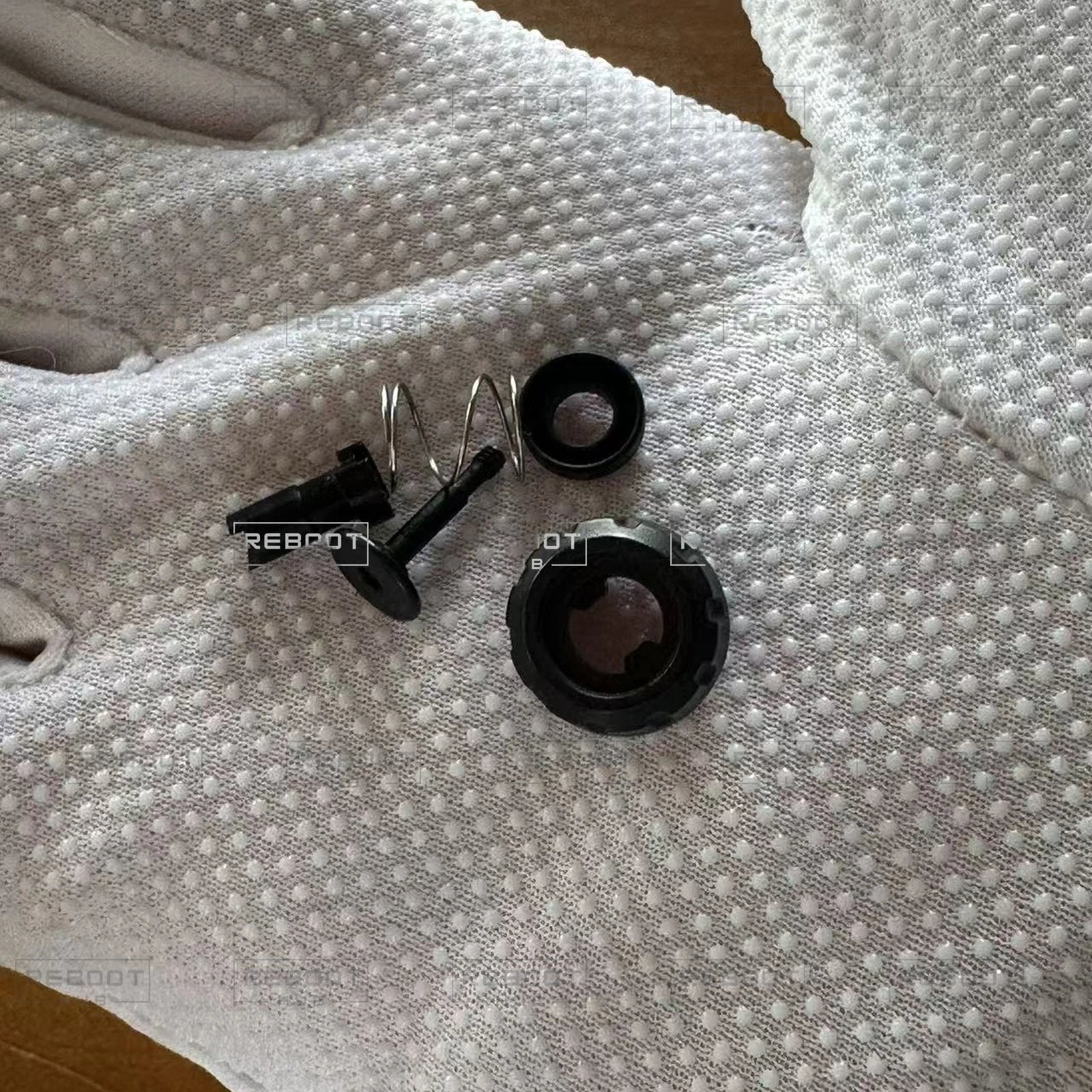 OEM-pulled DJI Goggles 2 Lens Adjustment External Dial Assembly (Left), view 3