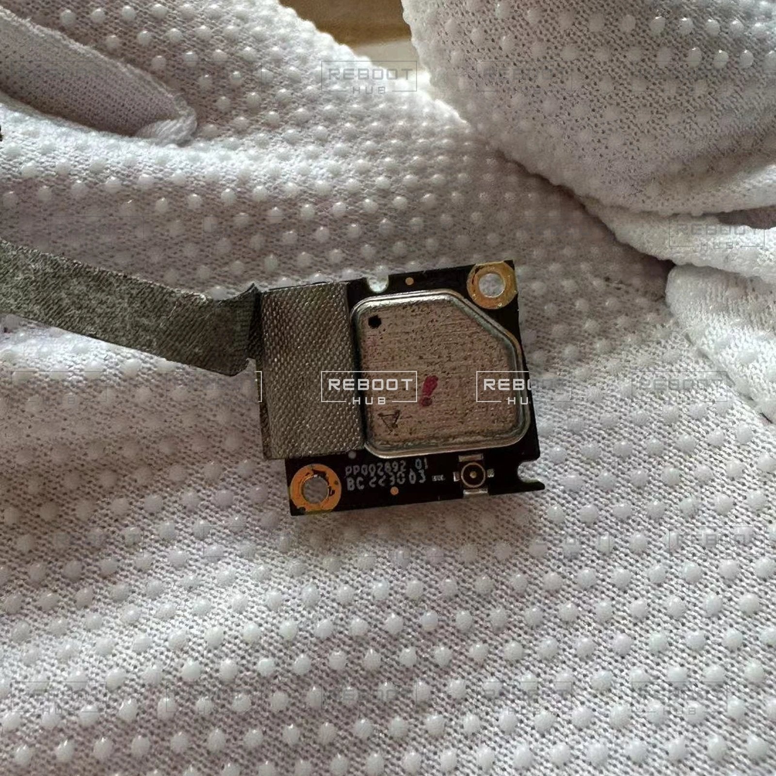 OEM-pulled DJI Goggles 2 Wi-Fi & Bluetooth PCB Module, view 3